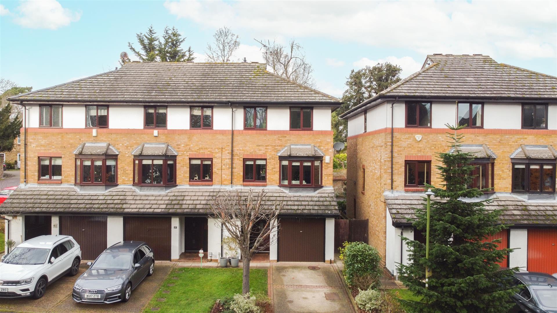 The Knowle, Hoddesdon Lanes Estate Agents